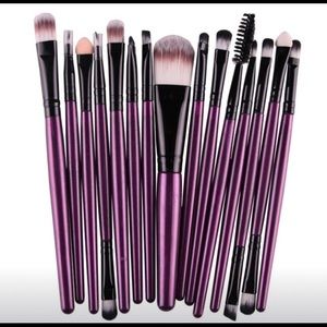 Makeup brushes